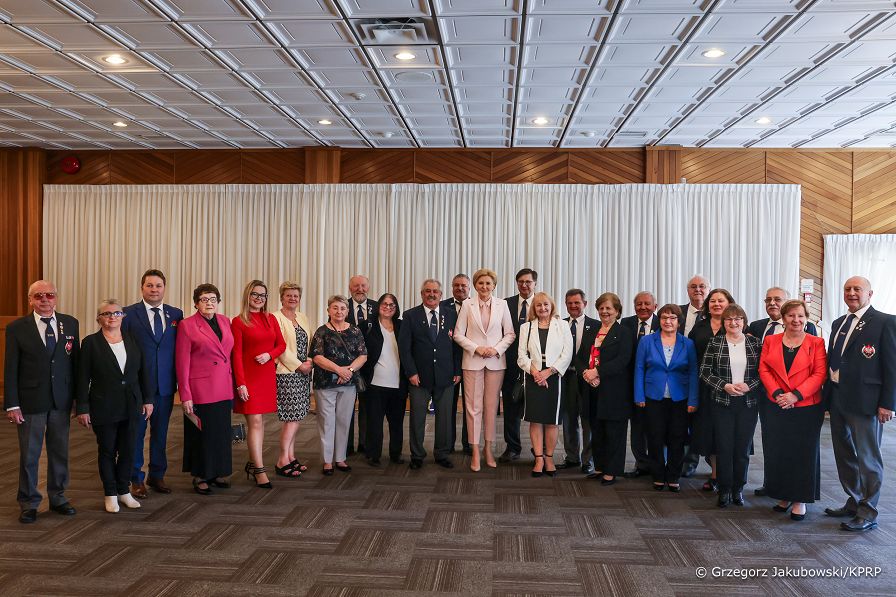 008_Agata_Kornhauser_Duda_Dom_Weterana_Edmonton_20240423_1S5A2236.jpg