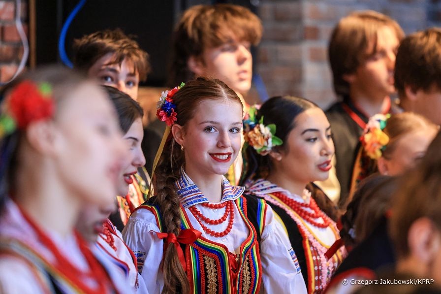 003_b_Agata_Kornhauser_Duda_spotkanie_zespoly_folklorystyczne_Edmonton_20240422_GJA_0132.jpg