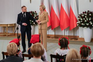 08_Andrzej_Agata_Duda_pomoc_polakom_na_wschodzie_20240404_1S5A9410.jpg