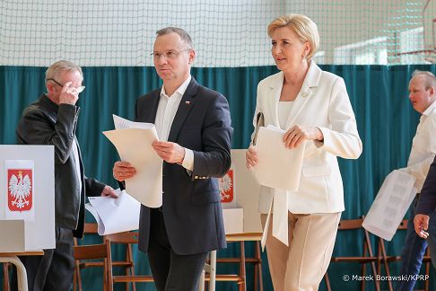 06_Andrzej_Agata_Duda_glosowanie_wybory_samorzadowe_20240407_MB1_9025.jpg