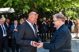 002_Minister_Andrzej_Dera_odznaczenia_zasluzeni_dla_demokracji_20240517_PK1_1241.jpg
