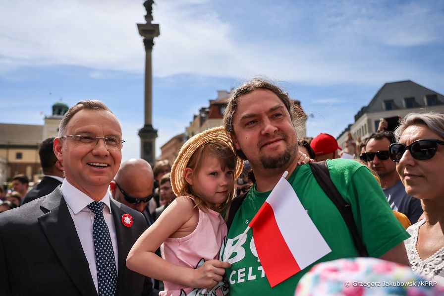 013_Para_Prezydencka_PARA_uroczystosci_podniesienie_Flagi_Panstwowej_RP_20240502_1S5A2382.jpg