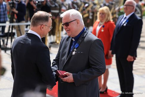 003_Para_Prezydencka_Dzien_Polonii_i_Polakow_za_Granica_i_Dzien_Flagi_RP_20240502_GJA_1556.jpg