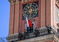 005_Galeria_swieta_majowe_20240519_004_a_Para_Prezydencka_PARA_uroczystosci_podniesienie_Flagi_Panstwowej_RP_20240502_GJA_1294.jpg