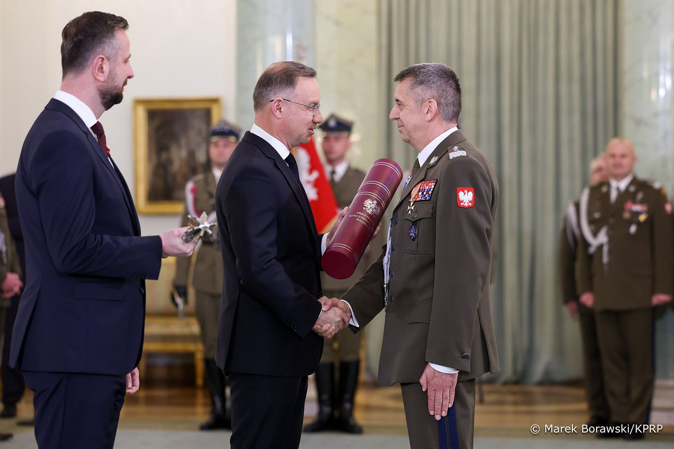 022_Galeria_swieta_majowe_20240519_02_Andrzej_Duda_nominacje_generalskie_20240502_MB1_2169.jpg