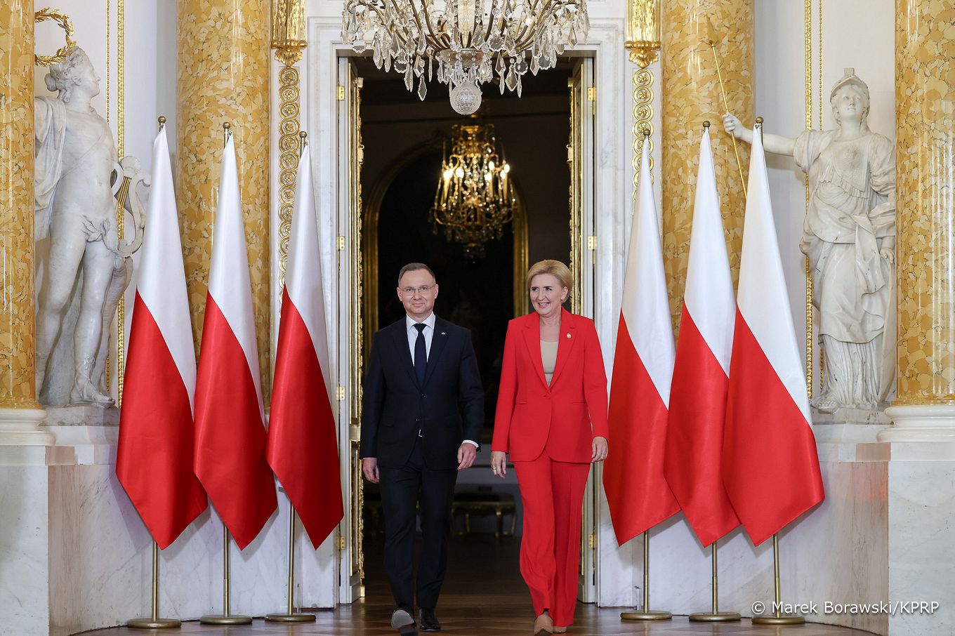 025_Galeria_swieta_majowe_20240519_01_Andrzej_Agata_Duda_odzancznia_OOB_20240503_MB1_2347.jpg