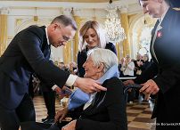 028_Galeria_swieta_majowe_20240519_09_Andrzej_Agata_Duda_Jadwiga_Puzynina_odzancznia_OOB_20240503_MB2_5221.jpg