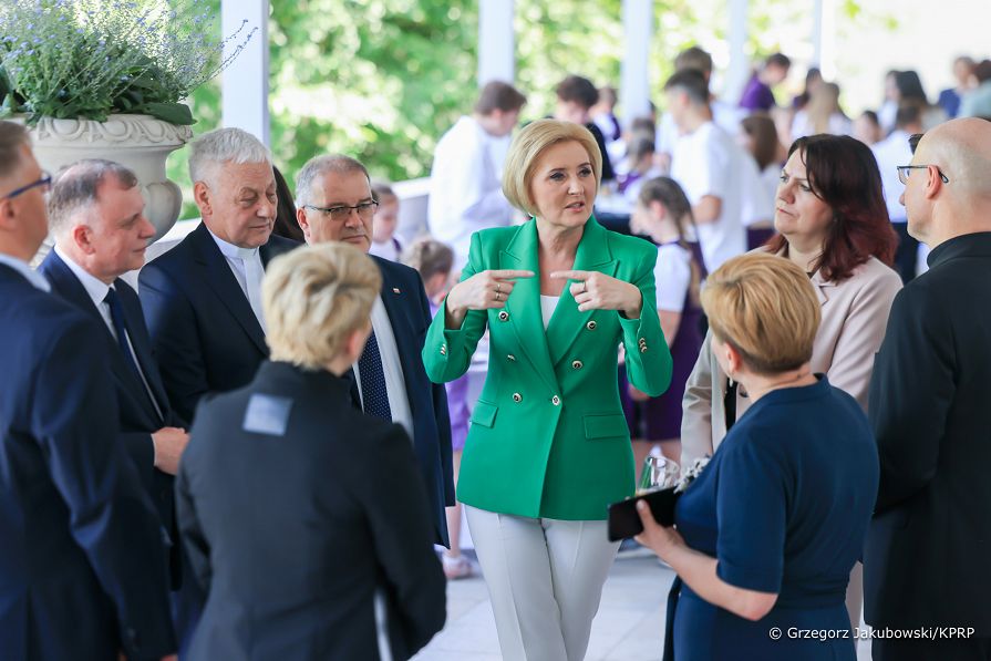 15_Agata_Duda_uczniowie_SP_Czeslawa_Milosza_20240522_GJA_7620.jpg