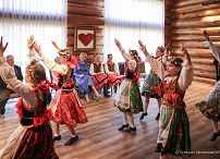 042_003_Agata_Kornhauser_Duda_spotkanie_zespoly_folklorystyczne_Edmonton_20240422_1S5A0552.jpg