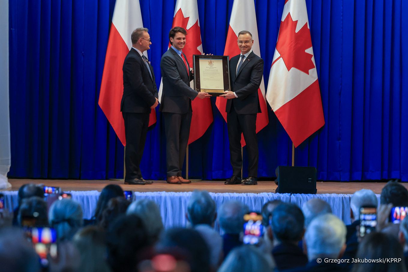 016_34_Andrzej_Agata_Duda_spotkanie_polonia_20240420_GJA_6863.jpg