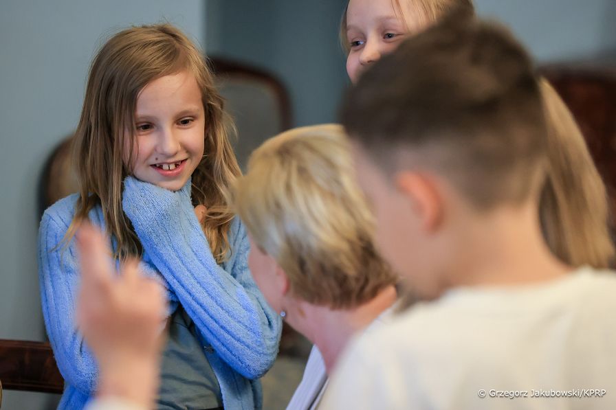 012_Agata_Kornhauser_Duda_spotkanie_z_dziecmi_Szkoly_Podstawowej_20240507GJA_2424.jpg