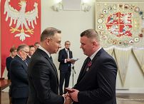04_Andrzej_Duda_ odznaczenia_zasłuzeni_w_dzialanosci_sportowo-wychowawczej_20240507_PK1_1027.jpg