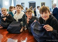 018_Agata_Kornhauser_Duda_spotkanie_z_dziecmi_Szkoly_Podstawowej_202405071S5A5089.jpg