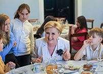 015_Agata_Kornhauser_Duda_spotkanie_z_dziecmi_Szkoly_Podstawowej_20240507GJA_2440.jpg