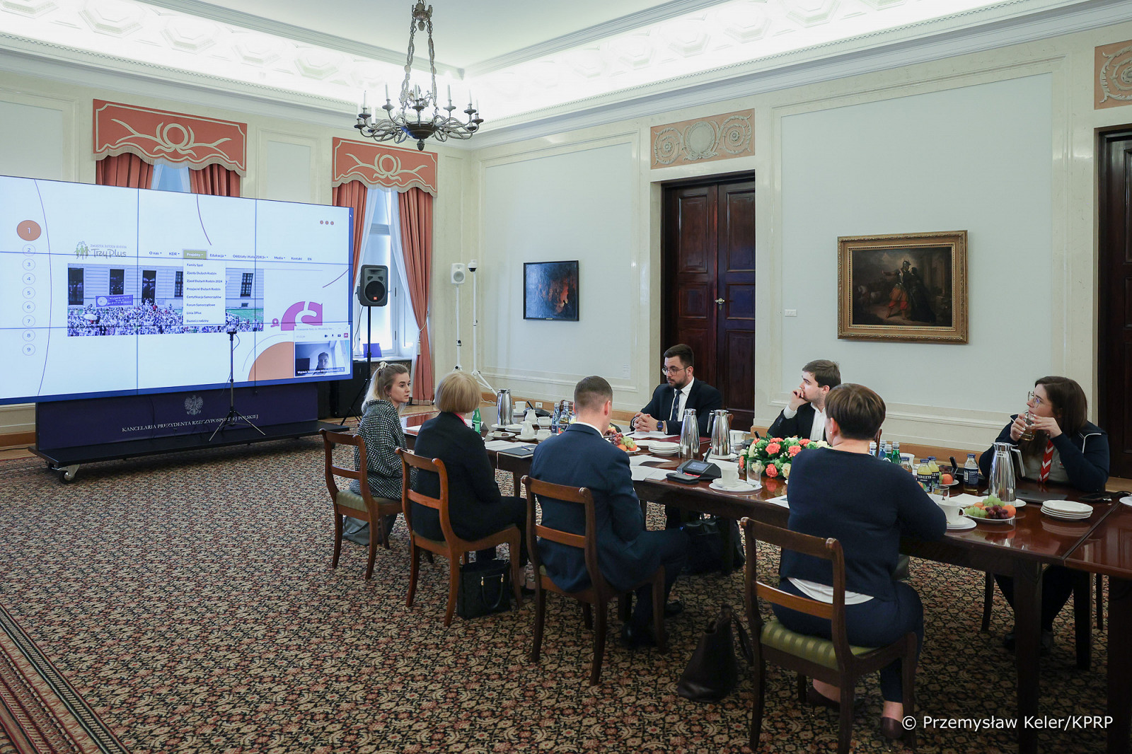 08_Lukasz_Rzepecki_Rada_ds_mlodziezy_20240507_PK1_9985.jpg [942.58 KB]