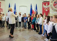 002_Agata_Kornhauser_Duda_spotkanie_z_dziecmi_Szkoly_Podstawowej_202405071S5A4801.jpg