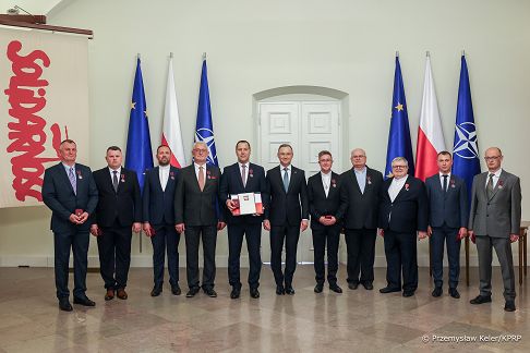 11_Andrzej_Duda_ odznaczenia_zasłuzeni_w_dzialanosci_sportowo-wychowawczej_20240507_PK1_1307.jpg