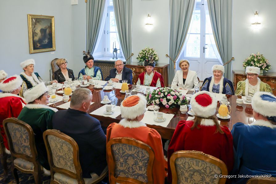 16_Agata_Kornhauser_Duda_członkowie_Stowarzyszenia_Tradycji_Rozwoju_Gminy_Kloczew_20240508_1S5A5754.jpg