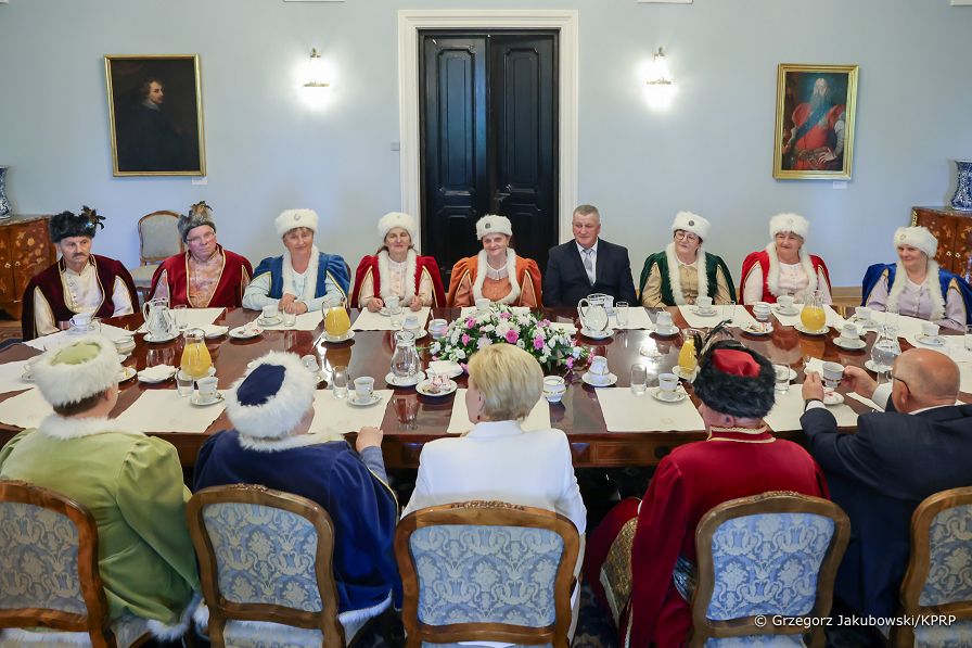 18_Agata_Kornhauser_Duda_członkowie_Stowarzyszenia_Tradycji_Rozwoju_Gminy_Kloczew_20240508_1S5A5767.jpg