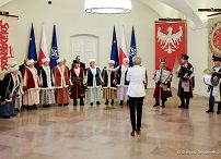 11_Agata_Kornhauser_Duda_członkowie_Stowarzyszenia_Tradycji_Rozwoju_Gminy_Kloczew_20240508_1S5A5671.jpg