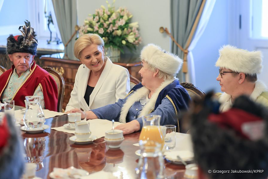 15_Agata_Kornhauser_Duda_członkowie_Stowarzyszenia_Tradycji_Rozwoju_Gminy_Kloczew_20240508_GJA_5748.jpg