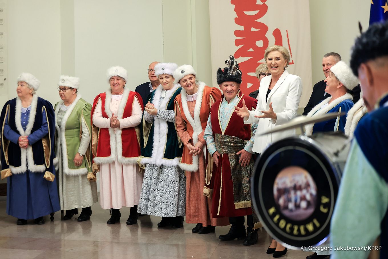 10_Agata_Kornhauser_Duda_członkowie_Stowarzyszenia_Tradycji_Rozwoju_Gminy_Kloczew_20240508_GJA_5726.jpg