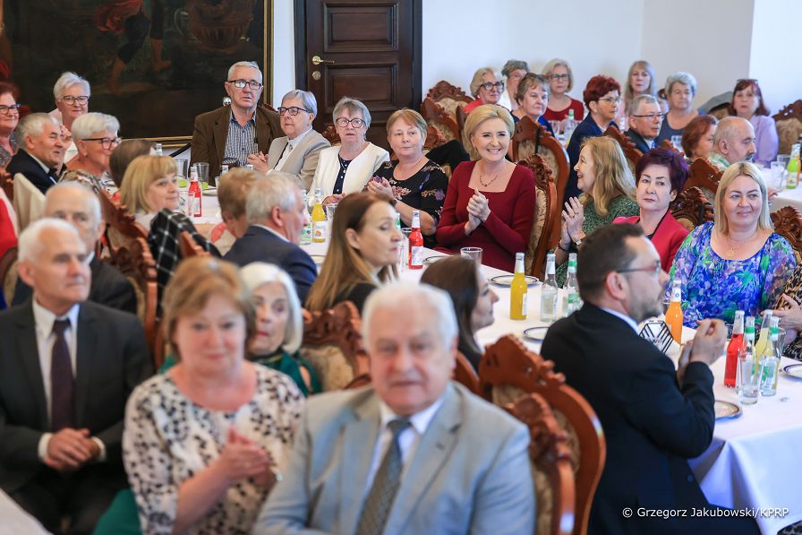 07_Agata_Kornhauser_Duda_Stowarzyszenie_Emerytow_Szydlowiec_20240509_GJA_5991.jpg