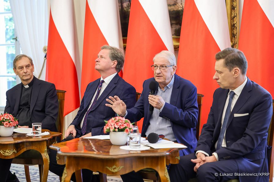 12_KPRP_konferencja_Zlo_Dobrem_Zwyciezaj_20240610_LB_21015.jpg