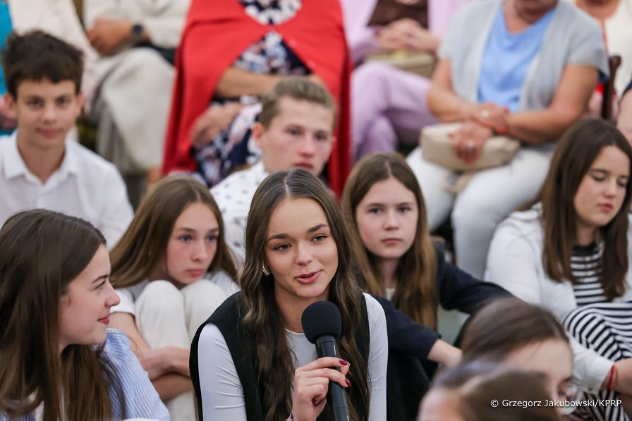 009_Agata_Kornhauser_Duda_spotkanie_Seniorzy_20240612_1S5A0198_1.jpg