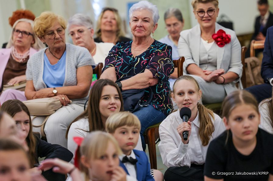 013_Agata_Kornhauser_Duda_spotkanie_Seniorzy_20240612_1S5A0336.jpg