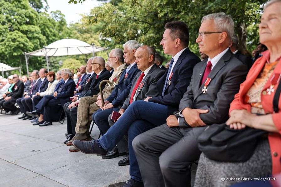 007_Minister_Andrzej_Dera_odznaczenia_Zasluzeni_dla demokracji_w_Polsce_20240614_LB_19069.jpg