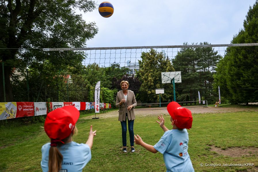 009_Agata_Kornhauser_Duda_zabawa_terenowa_Dzien_Mlodych_Sportowcow_Olimpiad_Specjalnych_20240614_1S5A3505.jpg