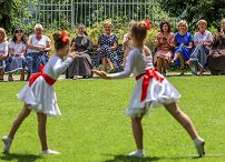 005_Agata_Kornhauser_Duda_spotkanie_podopieczni_fundacji_Karmel_w_Wisle_20240618_1S5A4393.jpg