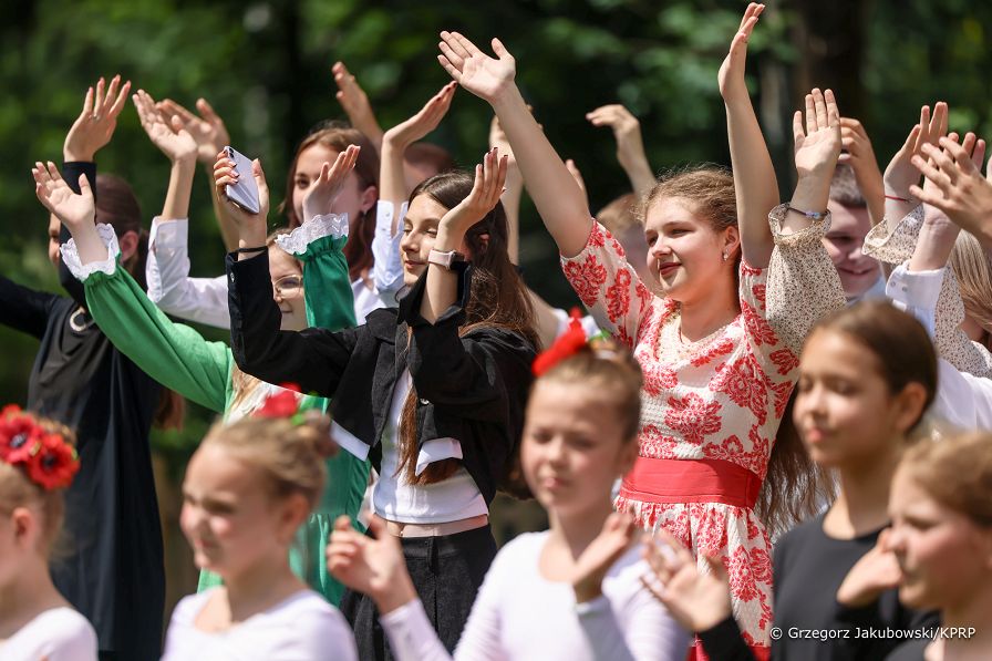 011_Agata_Kornhauser_Duda_spotkanie_podopieczni_fundacji_Karmel_w_Wisle_20240618_1S5A4631.jpg