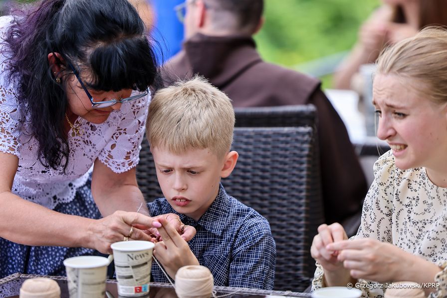 029_Agata_Kornhauser_Duda_spotkanie_podopieczni_fundacji_Karmel_w_Wisle_20240618_1S5A5131.jpg