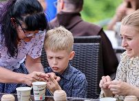 029_Agata_Kornhauser_Duda_spotkanie_podopieczni_fundacji_Karmel_w_Wisle_20240618_1S5A5131.jpg