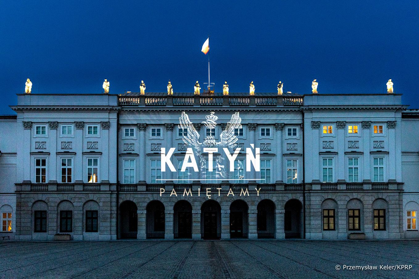 010_001_Iluminacja_Dzien_Pamieci_Ofiar_Zbrodni_Katynskiej_20240413_PK1_6359.jpg