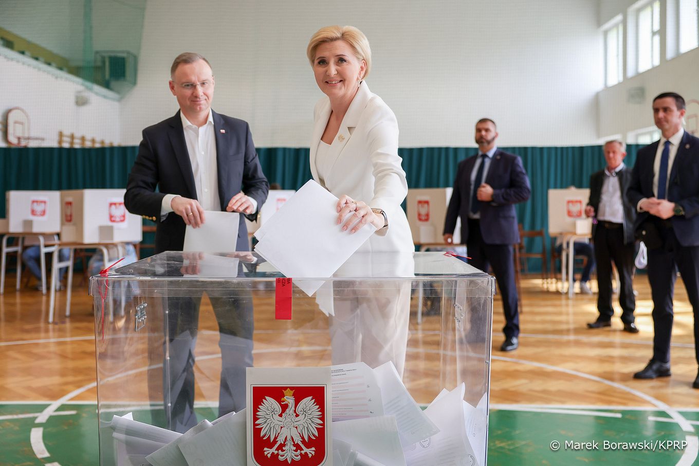 001_08_Andrzej_Agata_Duda_glosowanie_wybory_samorzadowe_20240407_MB2_4955.jpg