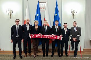 15_Para_Prezydencka_Ozdnaczenia_Swiatowy_Dzien_Osob_Niepelnspr_20231127_PK1_5694.jpg