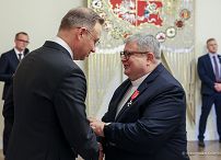 043_01B_Andrzej_Duda_ odznaczenia_zasłuzeni_w_dzialanosci_sportowo-wychowawczej_20240507_PK1_0861.jpg