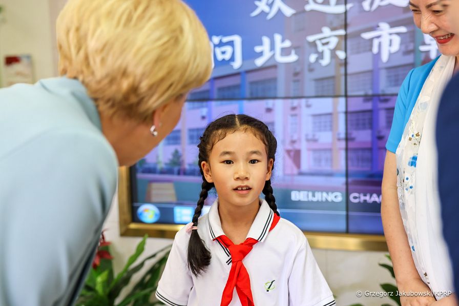 006_Agata_Kornhauser_Duda_wizyta_Szkola_Chaoyang_Shiyan_Xiaoxue_Chiny_20240625_1S5A0055.jpg