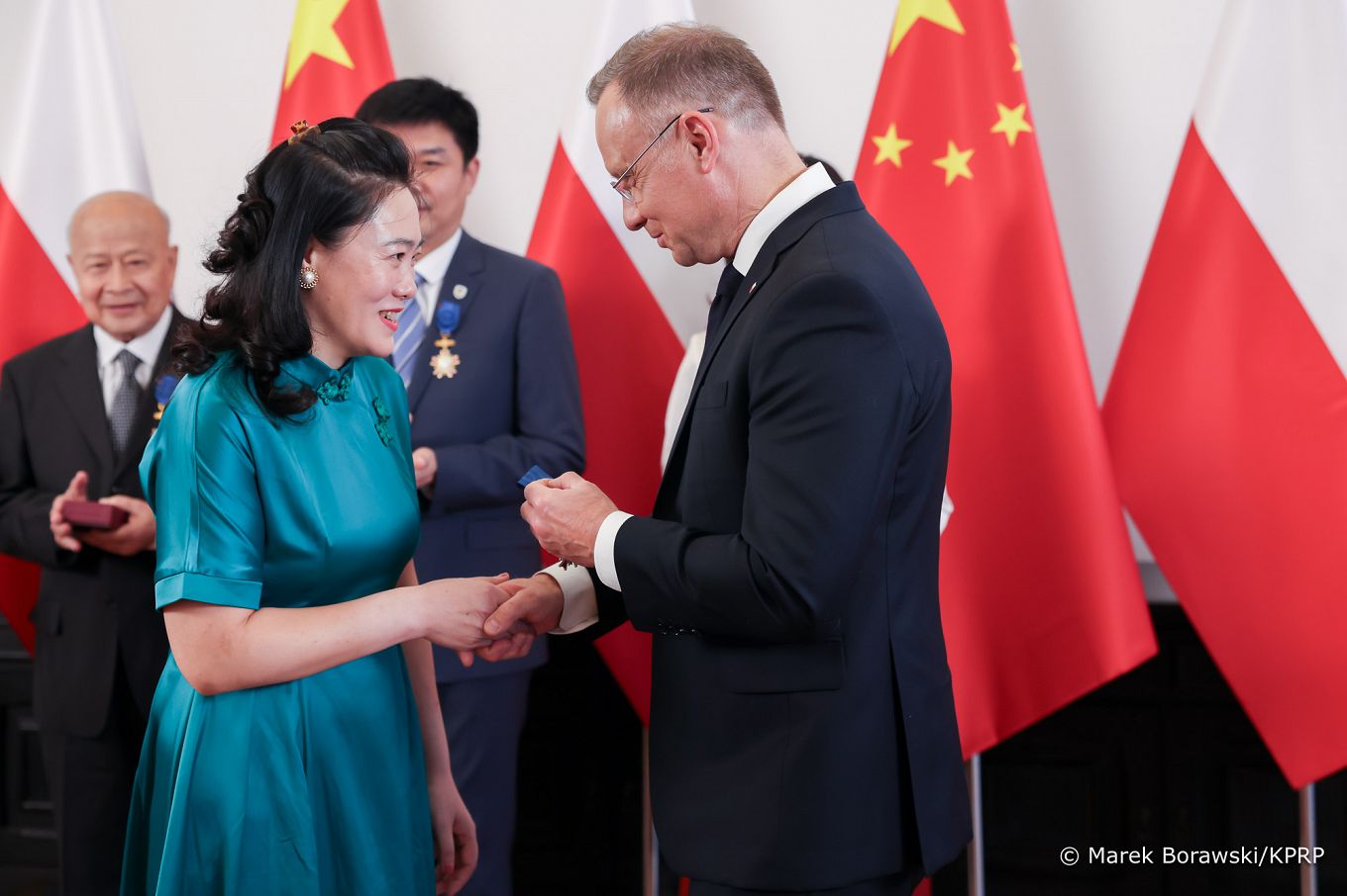 003_05_Andrzej_Agata_Duda_odznaczenia_Ambasada_Polska_Chiny_20240623_MB1_9110.jpg