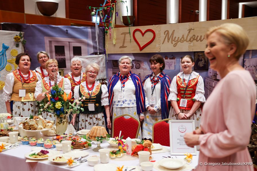 002_Agata_Kornhauser_Duda_Final_Konkursu_Kol_Gospodyn_Wiejskich_Otrebusy_20240629_GJB_2399.jpg