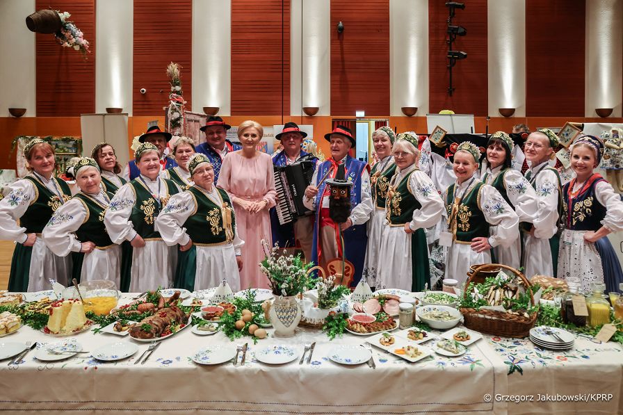 016_Agata_Kornhauser_Duda_Final_Konkursu_Kol_Gospodyn_Wiejskich_Otrebusy_20240629_GJB_3005.jpg