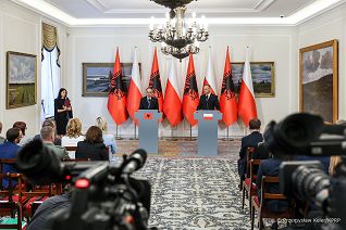 004_PAD_wizyta_Prezydenta_Albanii_wypowiedz_media_20240702_PK1_7545.jpg