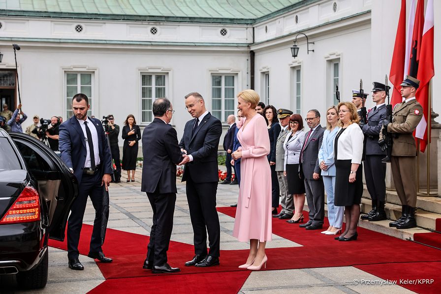 001_a_Para_Prezydencka_wizyta_Prezydenta_Albanii_z_malzonka_20240702_PK1_6844.jpg