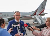 002_Andrzej_Duda_briefing_wylot_Paryz_Francja_20240725_PK2_4287.jpg