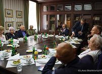 003_PAD_Obiad_kombatanci_postańcy_20240730_LB_13304.jpg.JPG