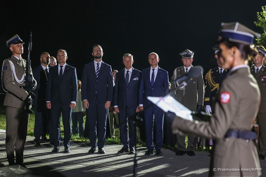 007_PAD_uroczystosci_przed_krzyzem_upamietniajacym_smierc_ks_mjr_Ignacego_Skorupki _20240814_PK2_9193.jpg