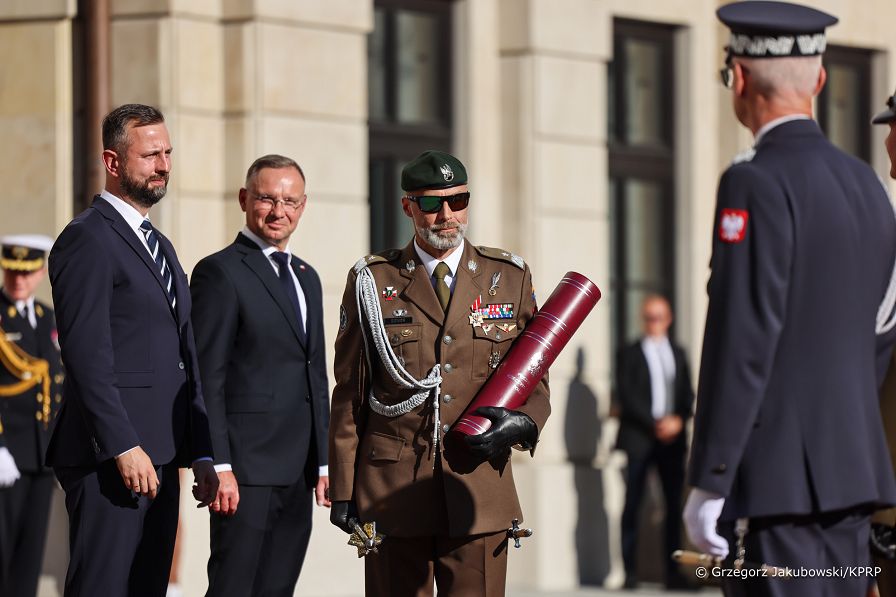005_e_PAD_nominacje_generalskie_odznaczenia_panstwowe_20240814_GJB_7695.jpg